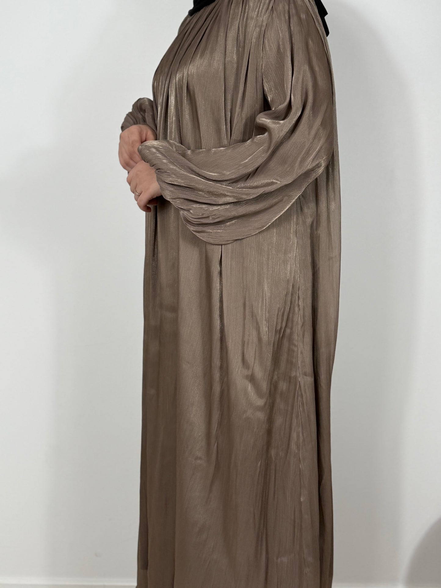 Robe Nour
