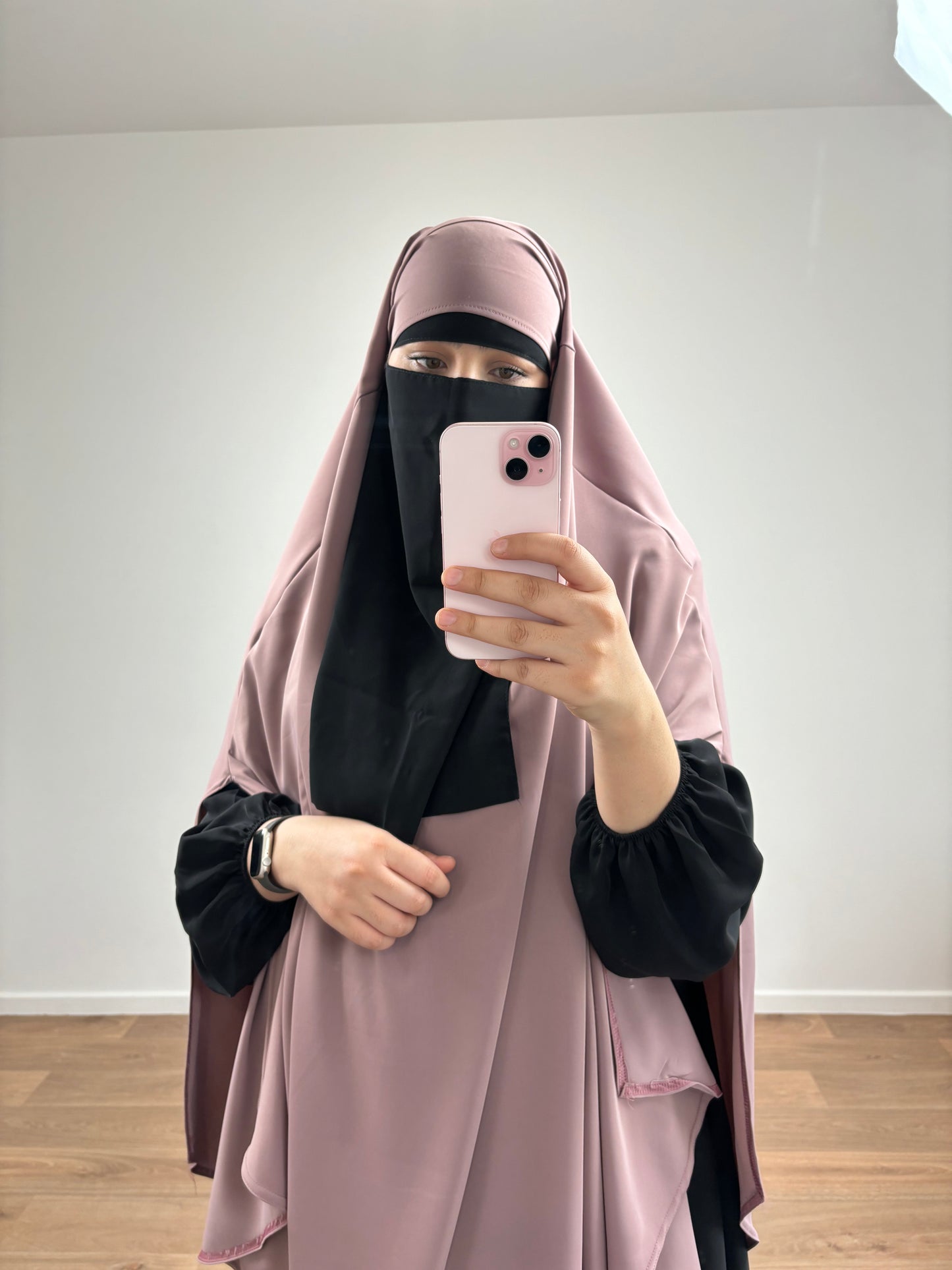 Hijab violet foncé