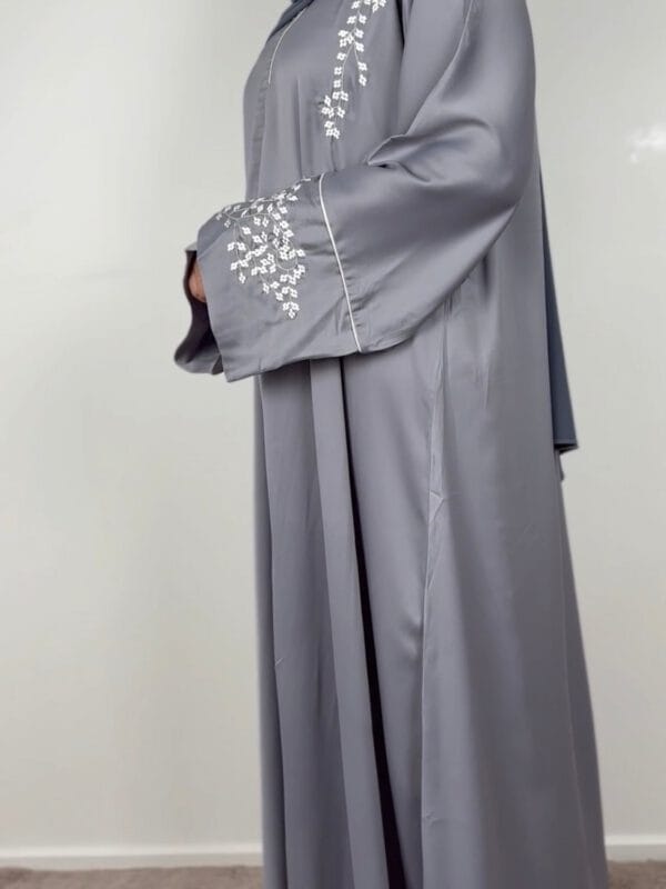 Abaya brodée femme musulmane – Meraaya