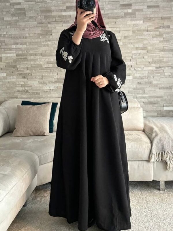 Robe broderie femme musulmane élégante – Meraaya